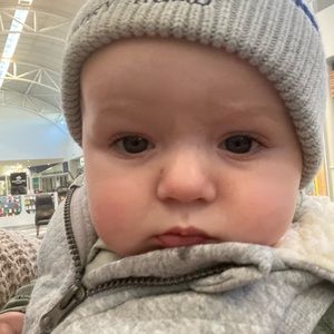 Meet your Posher, Simone